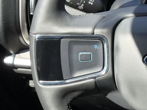 Used 2025 Ford Expedition Active AWD/4WD image 9
