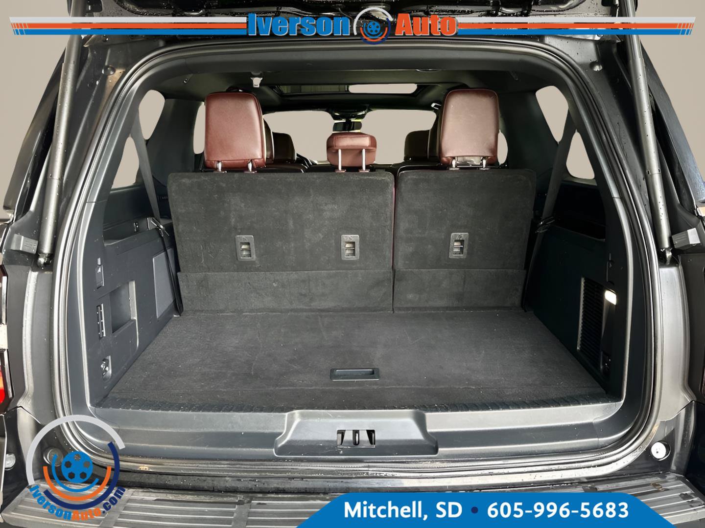 Used 2024 Ford Expedition Max Limited AWD/4WD image 35