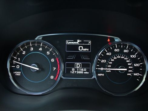 Used 2017 Subaru Forester 2.5i Touring AWD/4WD image 7