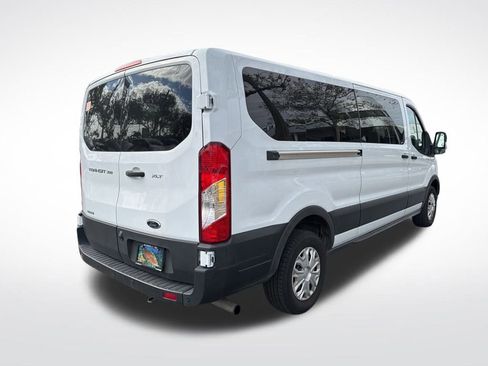 Used 2023 Ford Transit 350 XLT image 5