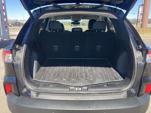 Used 2022 Ford Escape Titanium image 14