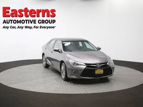 Used 2016 Toyota Camry SE FWD image 50
