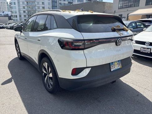 Used 2023 Volkswagen ID.4 Pro image 4