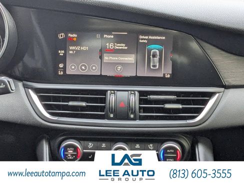 Used 2021 Alfa Romeo Giulia Ti w/ Nero Edizione image 17