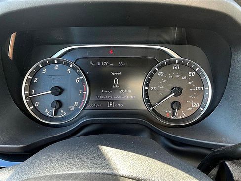 Used 2023 Nissan Titan SV RWD image 22