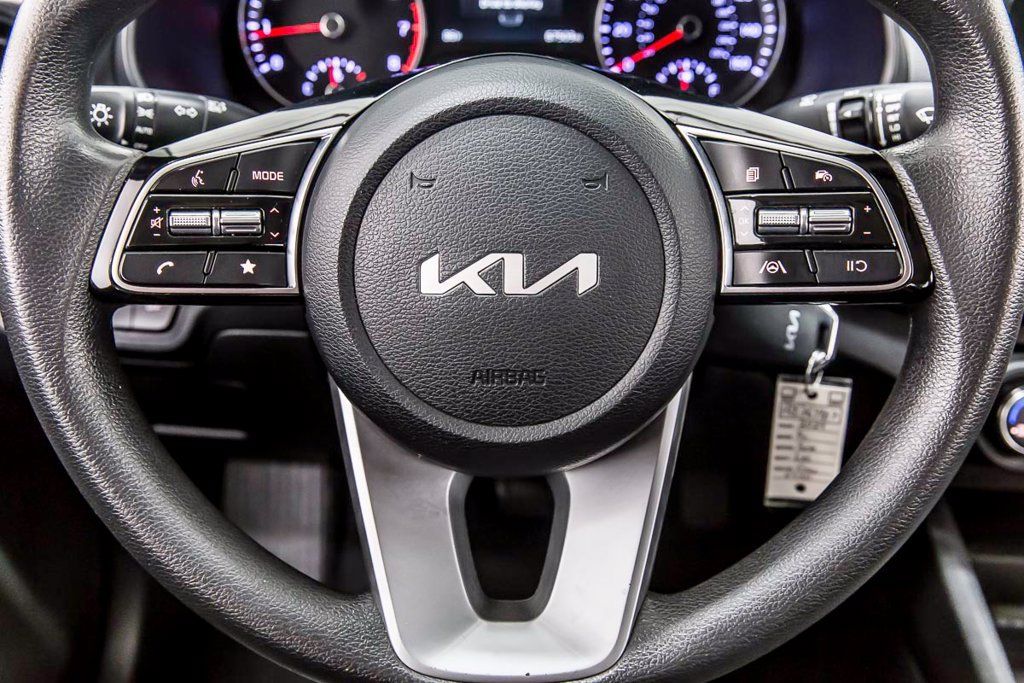 Used 2024 Kia Forte LXS FWD image 23