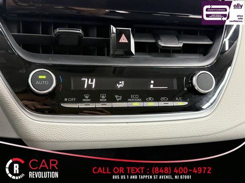 Used 2024 Toyota Corolla LE FWD image 20
