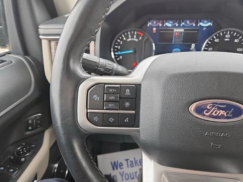 Used 2024 Ford Expedition Limited AWD/4WD image 12