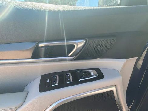 Used 2023 Kia Telluride S AWD/4WD image 17