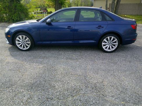 Used 2017 Audi A4 2.0T Premium w/ Convenience Package image 2
