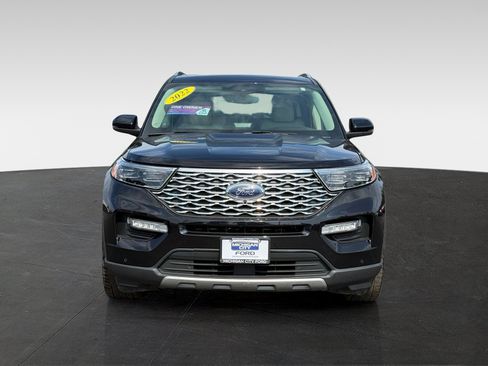 Used 2022 Ford Explorer Platinum w/ Equipment Group 601A AWD/4WD image 2