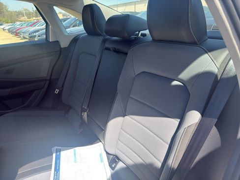 New 2026 Volkswagen Jetta SE FWD image 9
