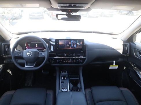 New 2026 Nissan Pathfinder Platinum w/ Cargo Package AWD/4WD image 7