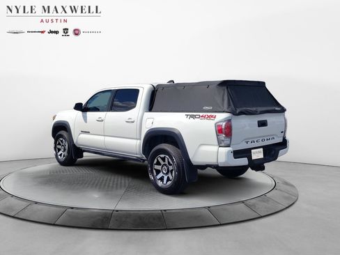Used 2021 Toyota Tacoma TRD Off-Road image 13
