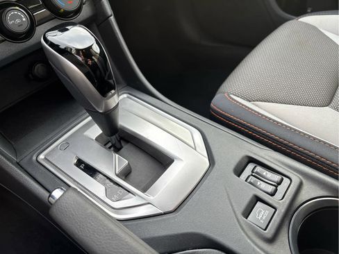 Used 2019 Subaru Crosstrek 2.0i Premium image 16