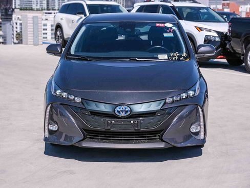 Used 2021 Toyota Prius Prime Limited w/ Carpet Mat Package (TMS) FWD image 2
