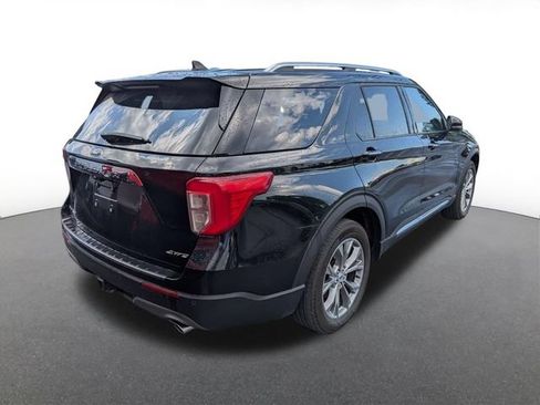 Used 2023 Ford Explorer Limited w/ Limited Technology Package AWD/4WD image 5