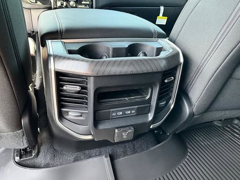 New 2026 RAM 1500 Big Horn AWD/4WD image 30