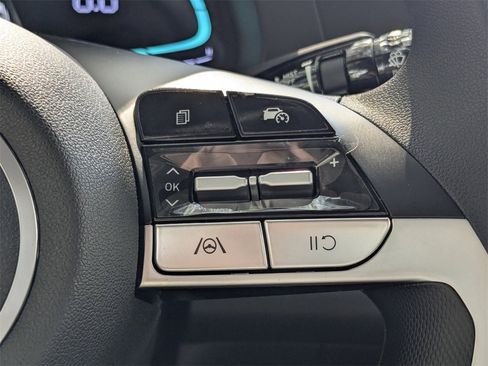 New 2025 Hyundai Elantra Blue image 23