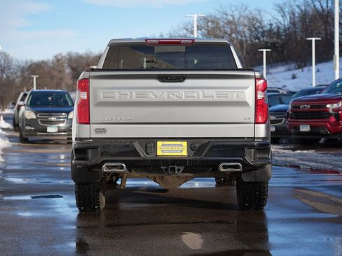 Used 2024 Chevrolet Silverado 1500 LT Trail Boss w/ Convenience Package II image 4
