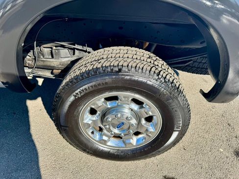 Used 2016 Ford F250 XLT w/ XLT Premium Package image 11