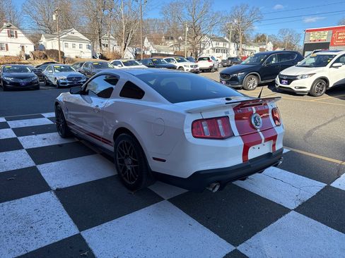 Used 2010 Ford Mustang Shelby GT500 image 5