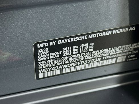 Used 2023 BMW i4 eDrive35 RWD image 12