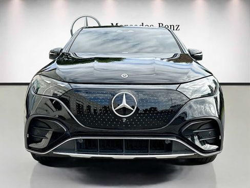 Certified 2023 Mercedes-Benz EQE 500 4MATIC SUV w/ Pinnacle Trim Package image 2