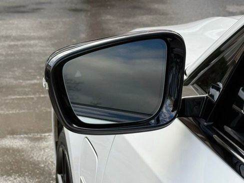 Used 2023 BMW 330e xDrive w/ M Sport Package image 15