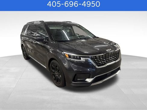 Used 2022 Kia Carnival SX Prestige FWD image 2