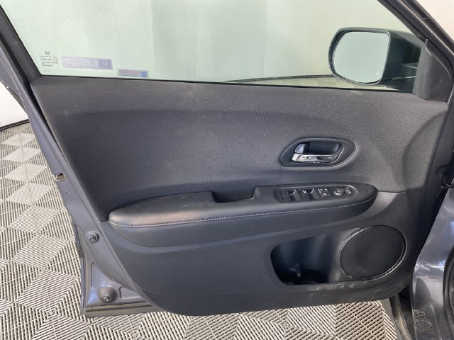 Used 2019 Honda HR-V LX image 15