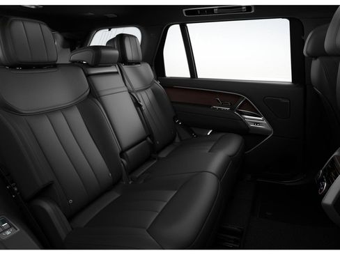 New 2026 Land Rover Range Rover Long Wheelbase SE image 7