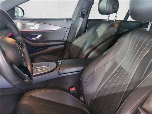 Used 2022 Mercedes-Benz E 450 4MATIC Sedan image 18
