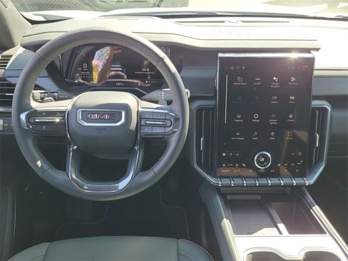 Used 2025 GMC Acadia AT4 image 11