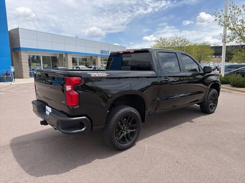Used 2026 Chevrolet Silverado 1500 LT Trail Boss w/ LT Trail Boss Premium Package AWD/4WD image 6