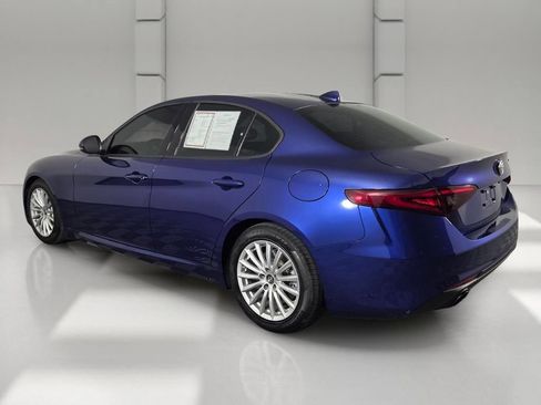 Used 2022 Alfa Romeo Giulia Sprint RWD image 6