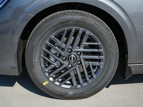 Used 2026 Nissan Sentra SV w/ Floor Mat Package FWD image 11