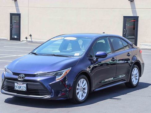 Certified 2023 Toyota Corolla LE w/ Carpet Mat Package (TMS) FWD image 3