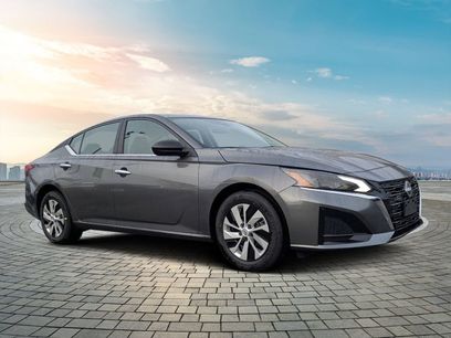 New 2025 Nissan Altima 2.5 S