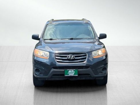 Used 2010 Hyundai Santa Fe GLS image 2