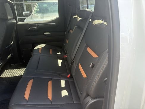 Used 2023 GMC Sierra 1500 AT4 w/ AT4 Premium Package image 21