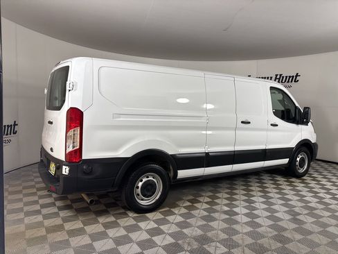 Used 2020 Ford Transit 250 Low Roof image 4
