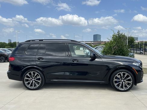 Used 2022 BMW X7 M50i w/ Cold Weather Package AWD/4WD image 3