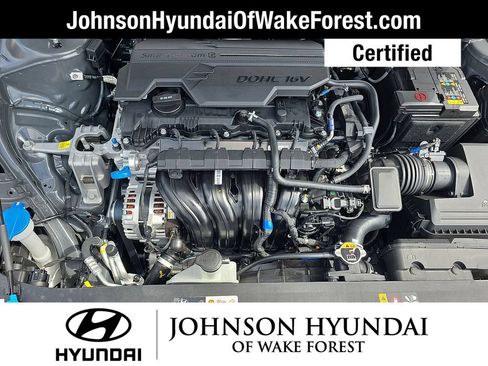 Used 2025 Hyundai Elantra Limited FWD image 40