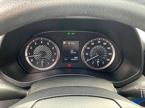Used 2019 Hyundai Veloster 2.0 FWD image 11