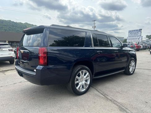 Used 2017 Chevrolet Suburban LT AWD/4WD image 7