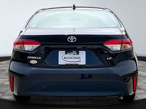 Used 2024 Toyota Corolla LE FWD image 4