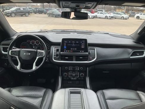 Used 2021 Chevrolet Tahoe Z71 w/ Rear Media and Nav Package image 3