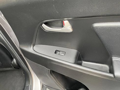 Used 2014 Kia Sportage LX image 31