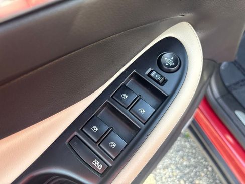 Used 2019 Buick Envision Premium AWD/4WD image 19